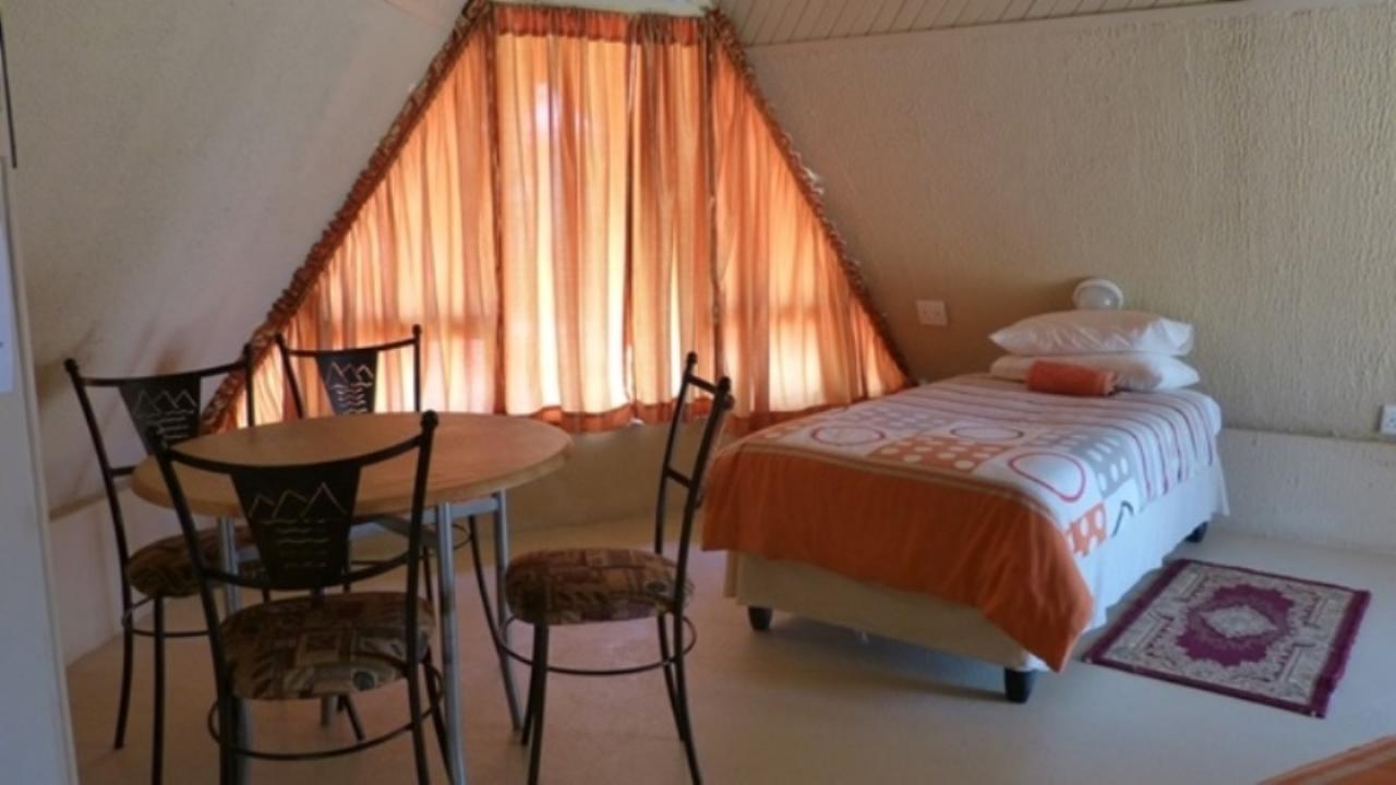 Pyramids Motel Van Reenen Exteriér fotografie