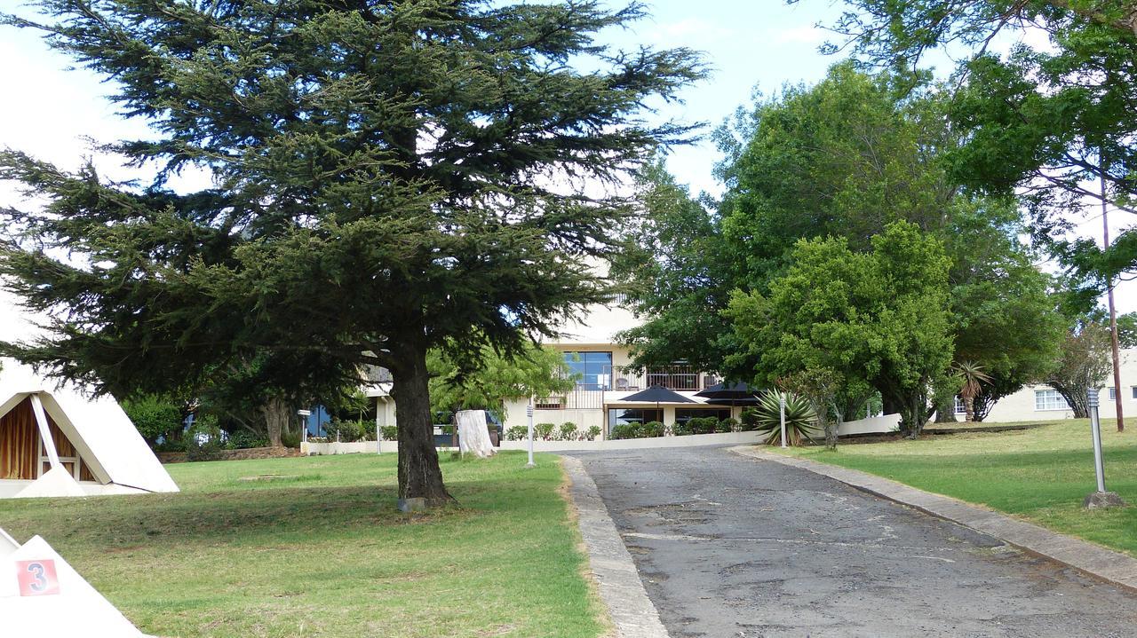 Pyramids Motel Van Reenen Exteriér fotografie