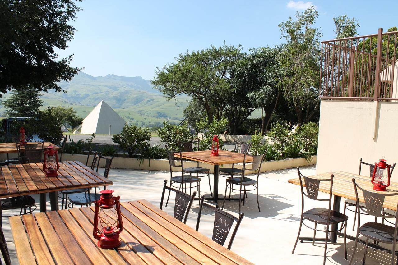 Pyramids Motel Van Reenen Exteriér fotografie